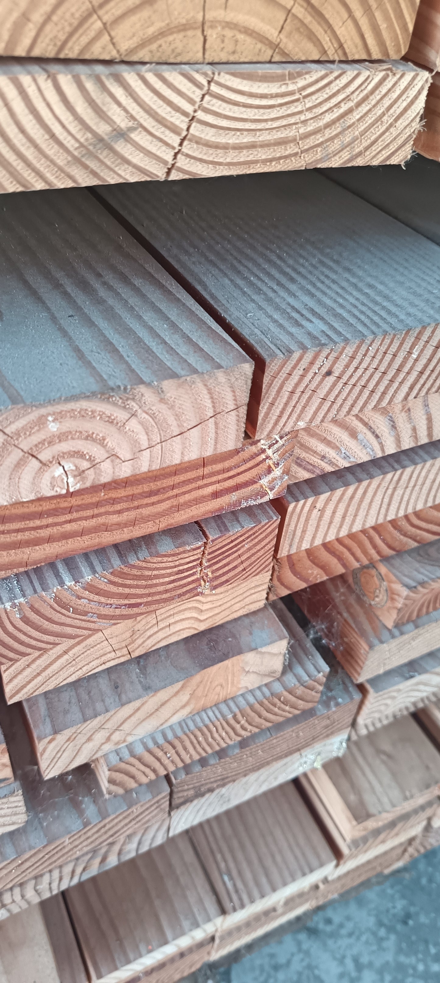 Bardage Douglas naturel classe 3 – Planche 4 m x 27 mm x 95mm